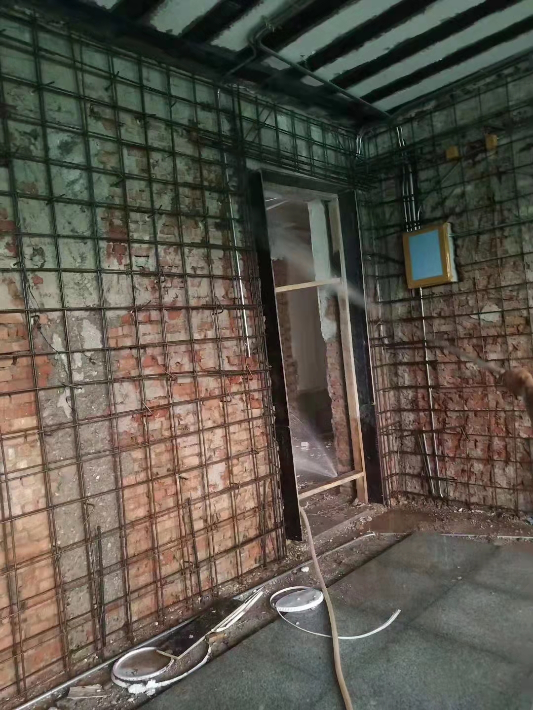 红安旧房屋改造加固的降低价格办法